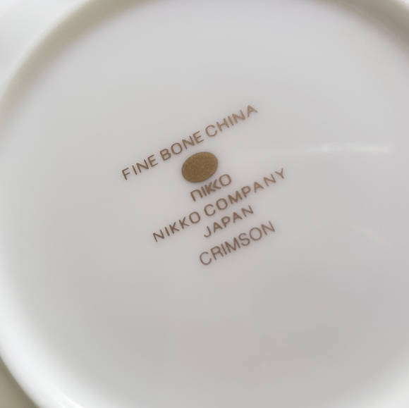 NIKKO COMPANY | Small Floral Plate - Picture 10 of 12